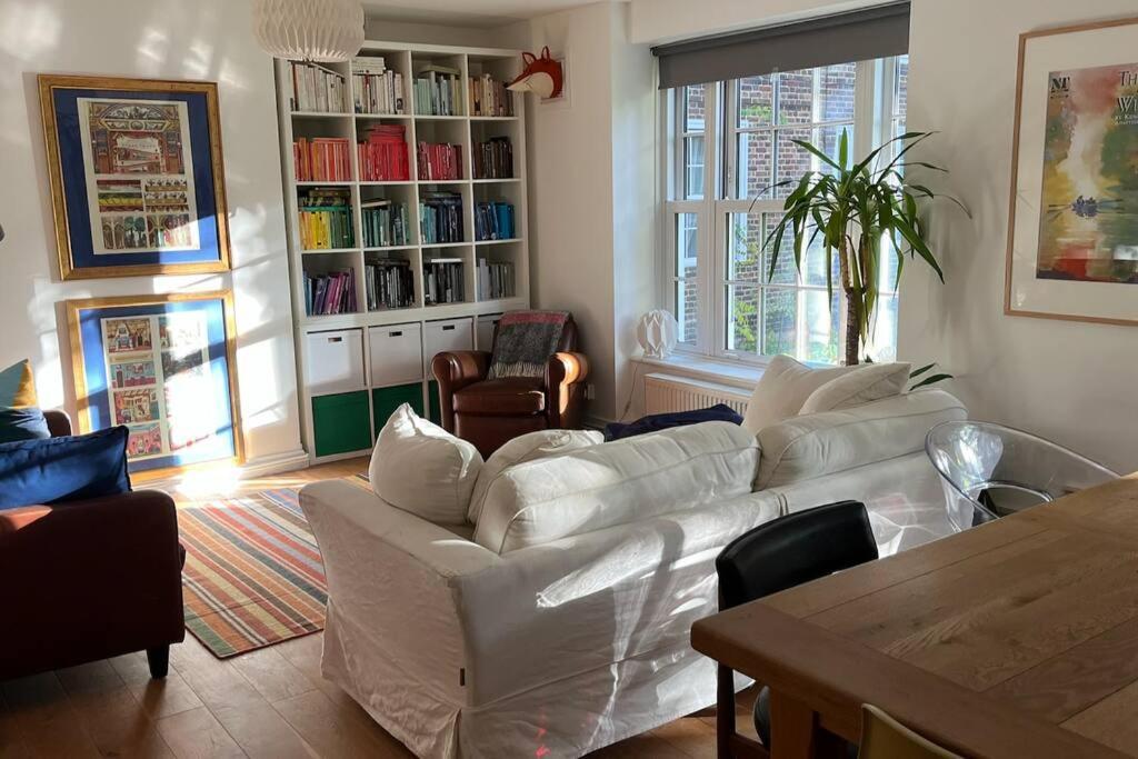 Stylish, Spacious 2 Bed 2 Bath Near Hoxton Square Apartamento Londres Exterior foto