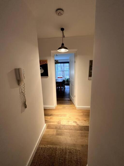 Stylish, Spacious 2 Bed 2 Bath Near Hoxton Square Apartamento Londres Exterior foto