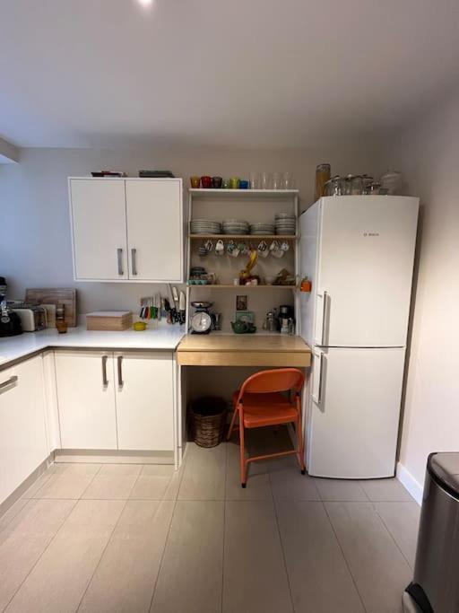 Stylish, Spacious 2 Bed 2 Bath Near Hoxton Square Apartamento Londres Exterior foto