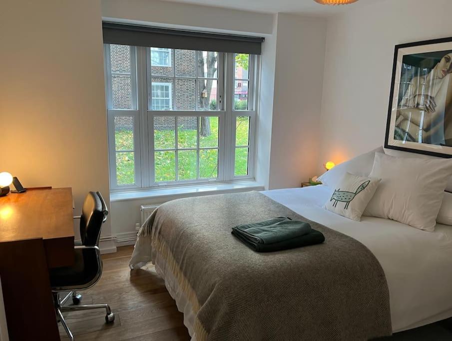 Stylish, Spacious 2 Bed 2 Bath Near Hoxton Square Apartamento Londres Exterior foto